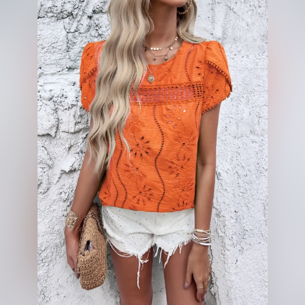 Casual Cute Short Sleeve
Jacquard Crew Neck Top - Picture 2 of 4